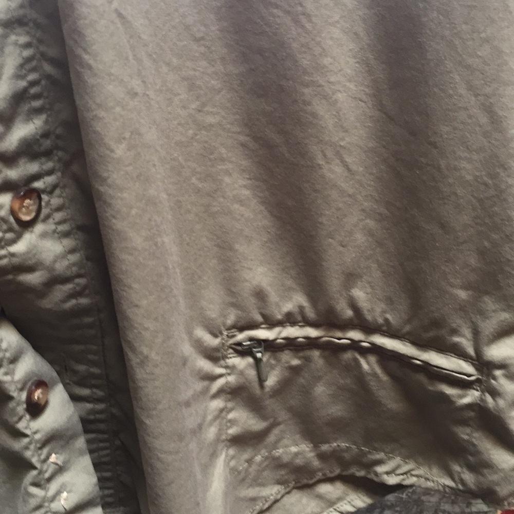 Shirt - Picture 4 of 7